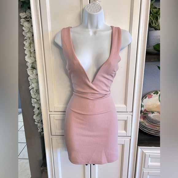 Large Light Pink Strappy fitted‎ stretchy bodycon  Mini Dress Sexy Date night - Picture 2 of 9